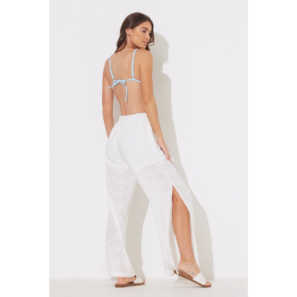 Ocean Drive White Floral Eyelet Gaucho Pants with Side Slits Medium
